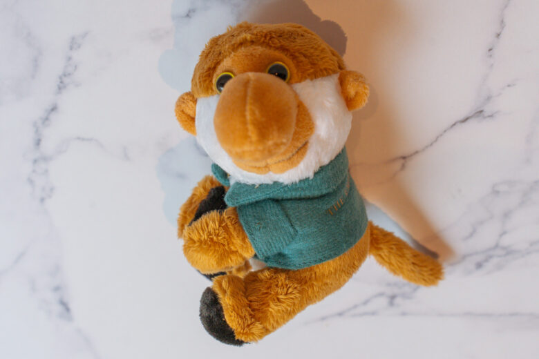 ブルネイ お土産 テングザルのぬいぐるみ